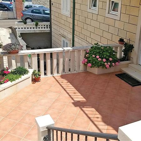 3 Bedroom Awesome Apartment In Пучишча Екстериор снимка