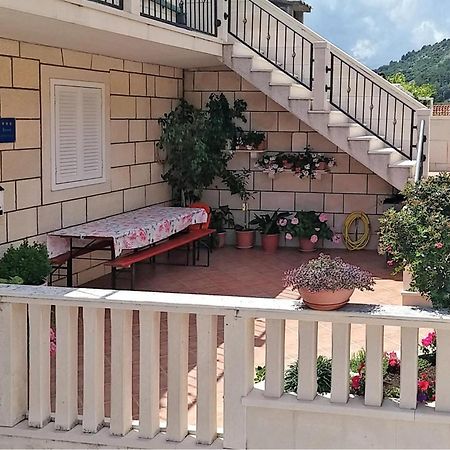 3 Bedroom Awesome Apartment In Пучишча Екстериор снимка