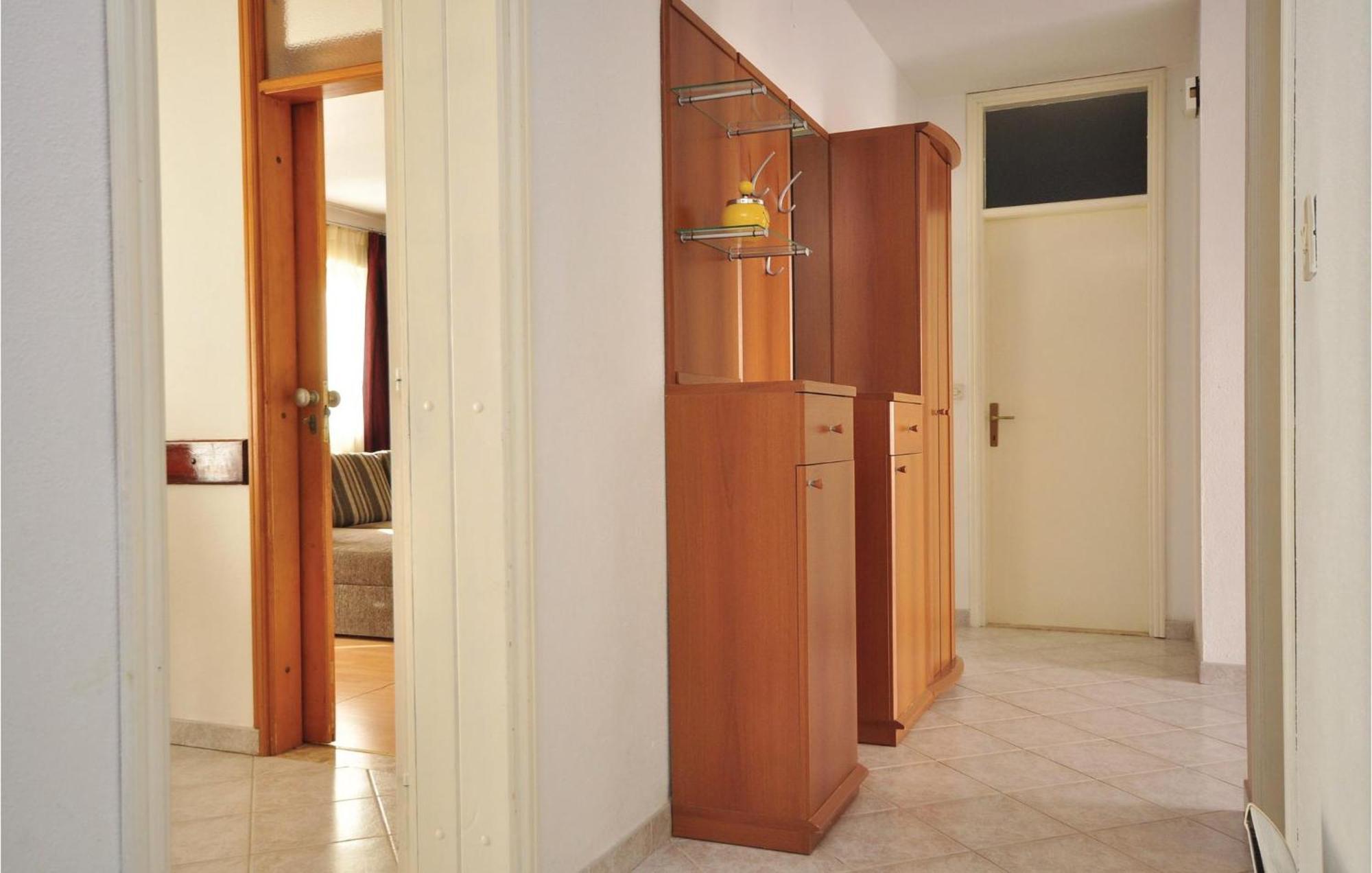 3 Bedroom Awesome Apartment In Пучишча Екстериор снимка